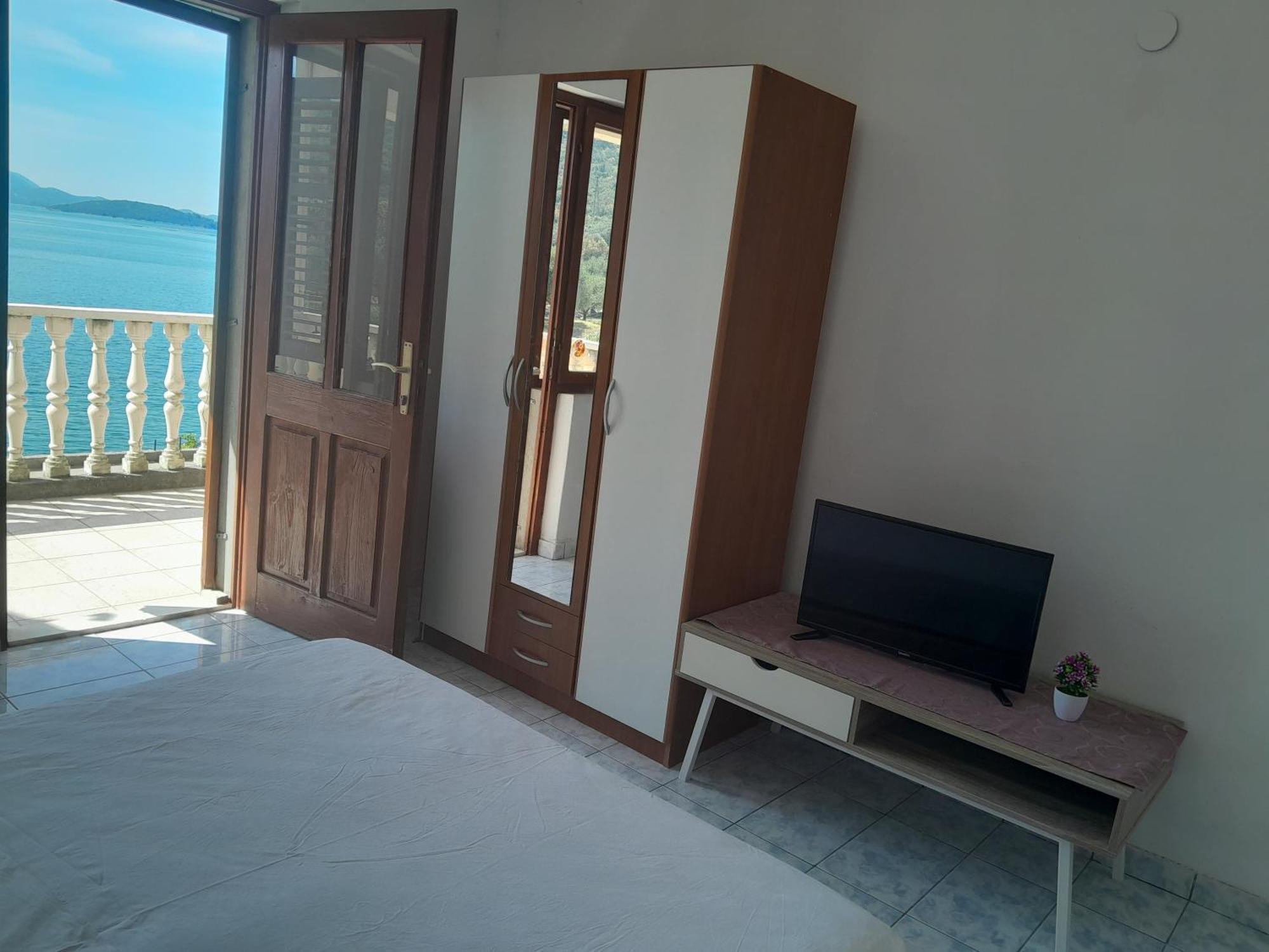 Apartments By The Sea Cove Pjestata, Peljesac - 14440 Ston Kültér fotó